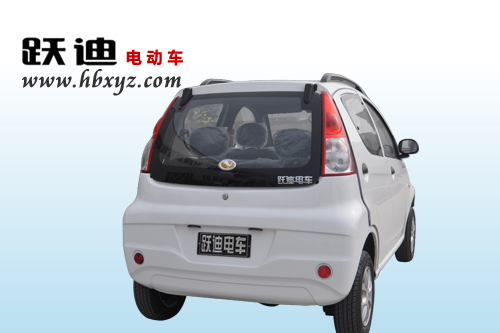 小型家用電動轎車T70
