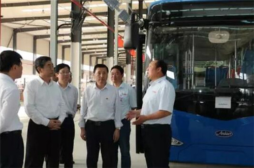 电动公交车