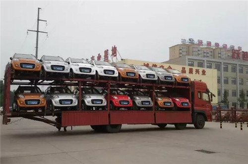 电动轿车