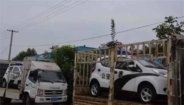 电动巡逻车