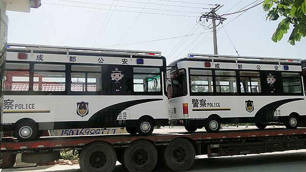 成都市公安局再次发车