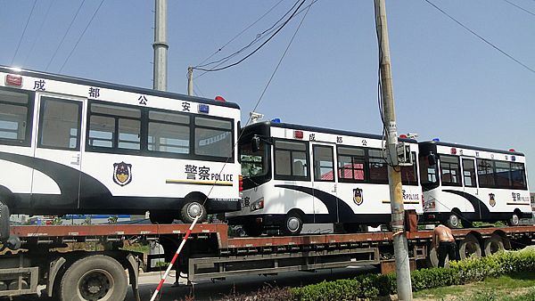 成都市公安局再次发车
