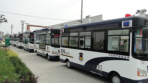 石家庄环城交警大队购置移动警务室发车仪式