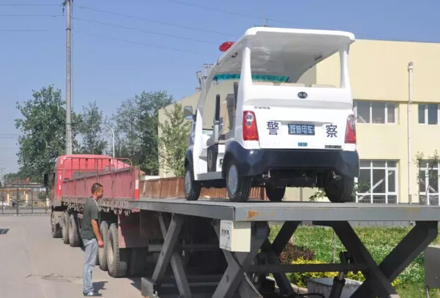 电动巡逻车