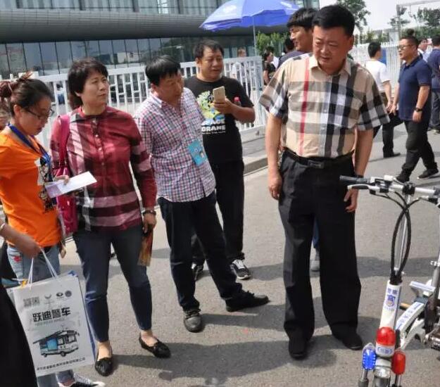 跃迪移动测速卡口、跃迪定制智能人脸识别成为本届警用装备博览会焦点