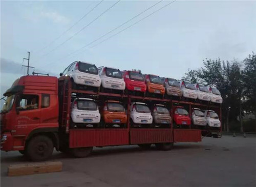 电动轿车