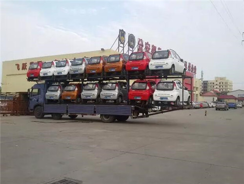 电动轿车