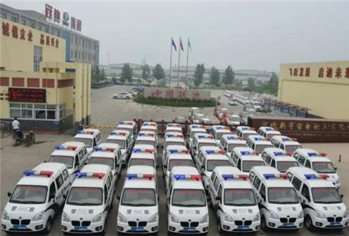 电动巡逻车