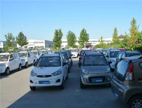 电动汽车