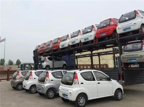 电动轿车