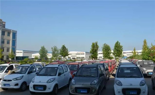 电动汽车