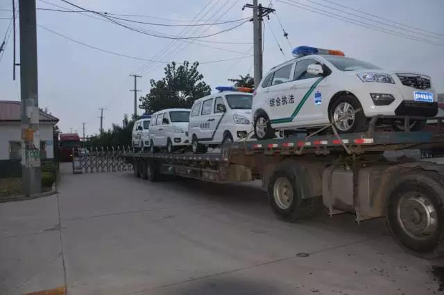 跃迪电动综合执法车顺利发往天津