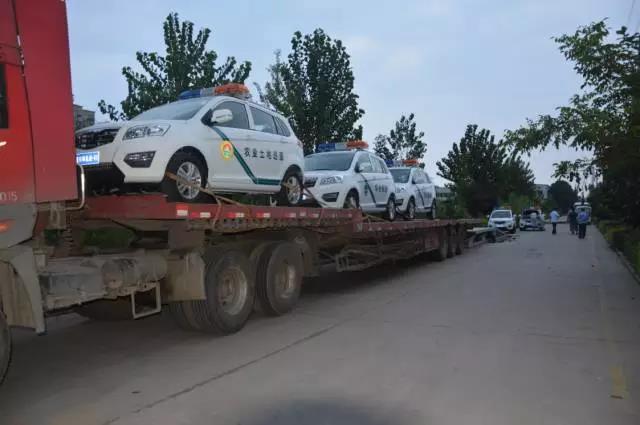 跃迪电动综合执法车顺利发往天津
