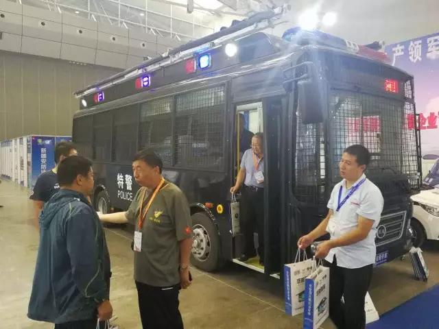 第四届中国—亚欧安防博览会暨十三届新疆警用反恐技术装备博览会圆满闭幕——跃迪系列警务用车好评如潮