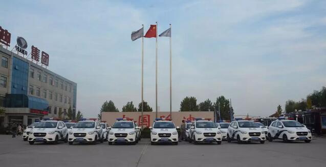 跃迪警用电动巡逻车