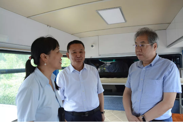 河北省政协副主席卢晓光，河北省委统战部副部长、省工商联党组书记郭翠朵率调研组到跃迪集团开展重点提案督办调研