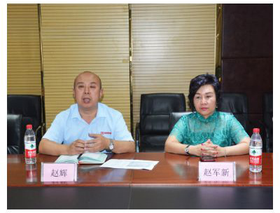 泰国驻华大使馆公使衔参赞钟宝芬莅临跃迪集团参观考察