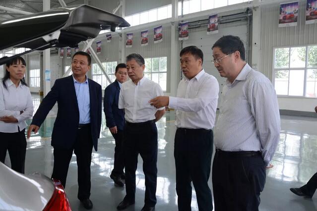 河北省政协副主席沈小平莅临跃迪集团参观调研