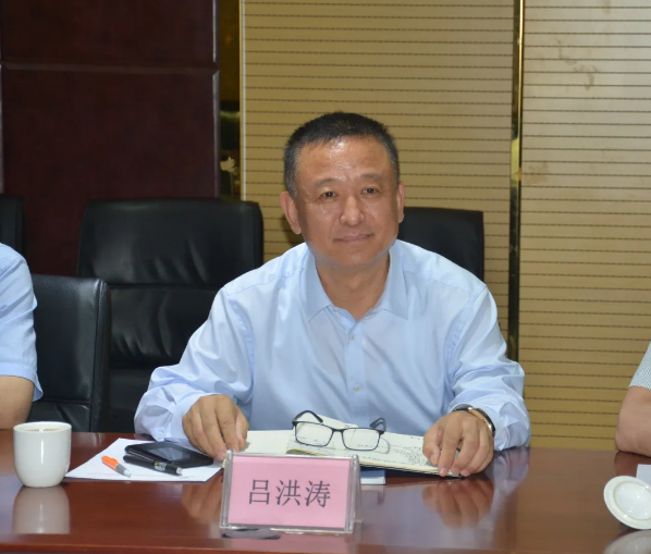 石家庄市中级人民法院党组书记、院长白峰到跃迪集团调研