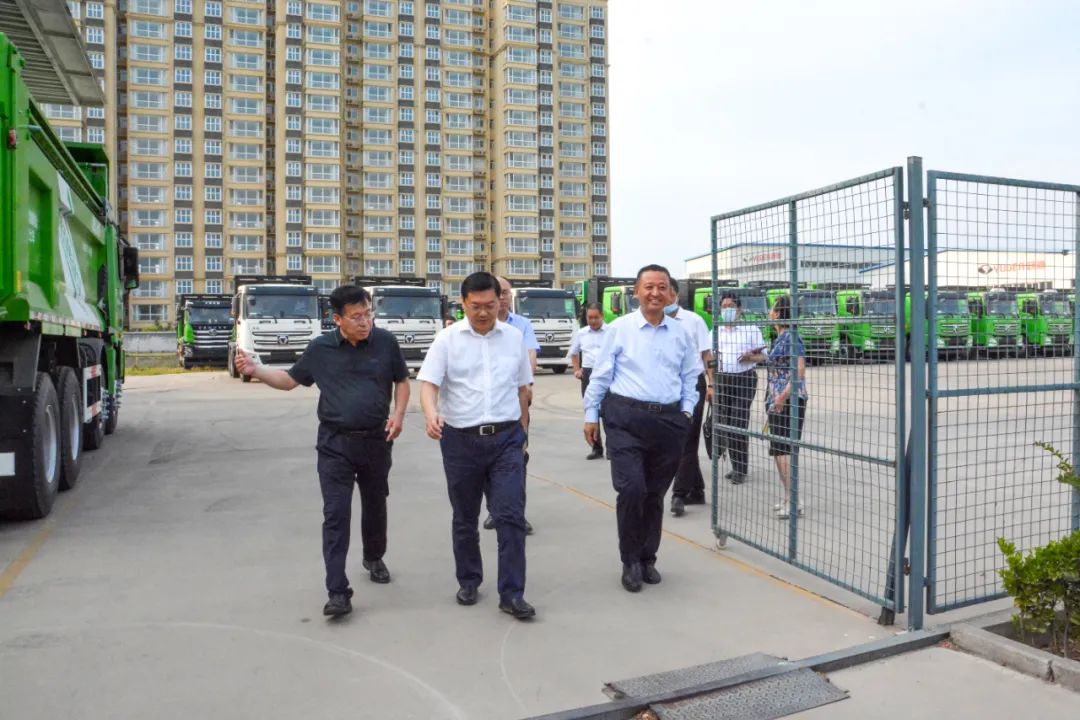 元氏县委副书记、县长曹铂一行莅临跃迪集团考察调研