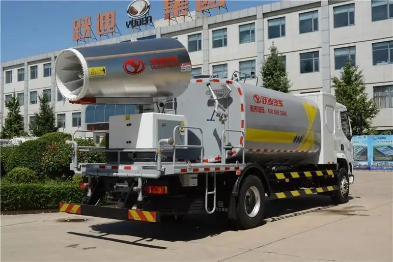 低碳 环保丨跃迪新能源渣土车 环卫车守护美丽城市