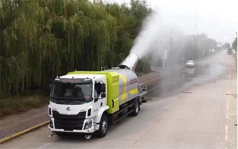低碳 环保丨跃迪新能源渣土车 环卫车守护美丽城市