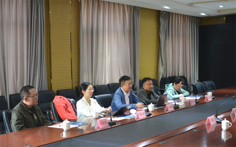 武汉理工大学船海与能源动力工程学院副院长张尊华一行到跃迪集团交流合作访问