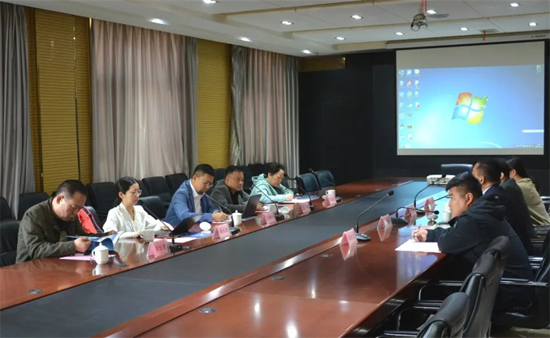 武汉理工大学船海与能源动力工程学院副院长张尊华一行到跃迪集团交流合作访问