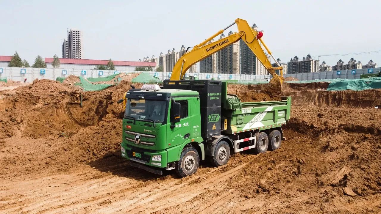 零污染、零排放--跃迪集团新能源自卸渣土车