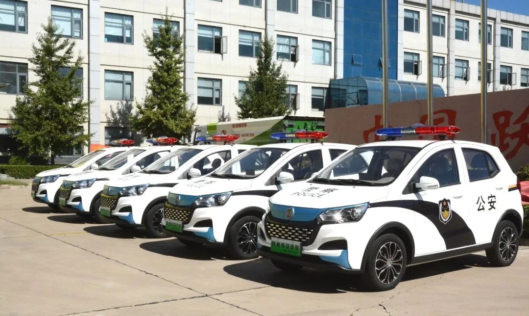 平安使者 —— 跃迪纯电动警务室