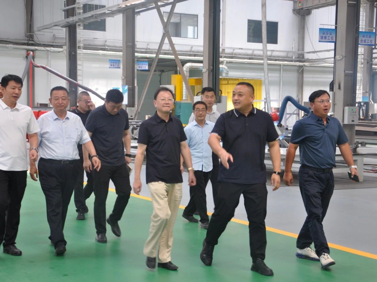 赣锋锂业集团董事长李良彬莅临跃迪集团参观指导